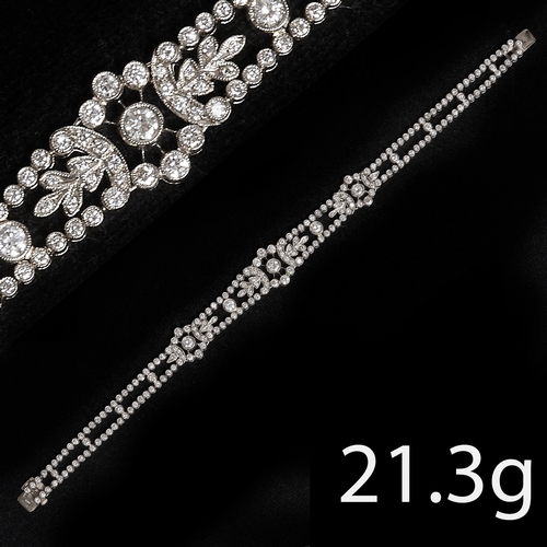 6 - EXQUISITE BELLE EPOQUE DIAMOND BRACELET,
21.3 grams, 18 ct. gold.
Diamonds bright and lively, totall... 