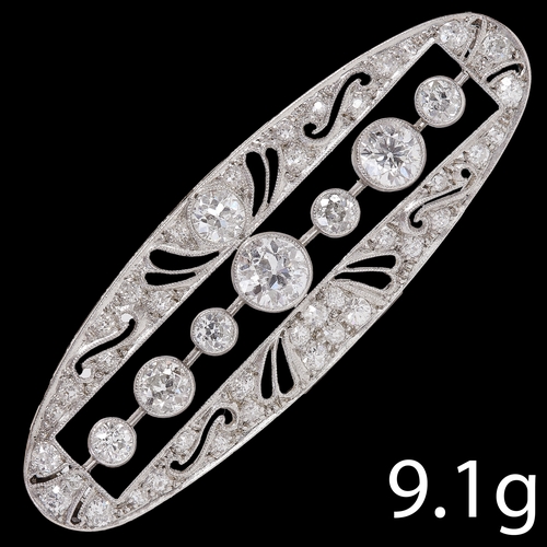 69 - EDWARDIAN DIAMOND BROOCH
9.1 grams. Platinum.
Diamonds totalling approx. 3.20 ct.
In our opinion, th... 