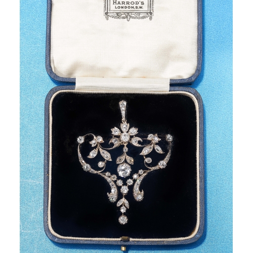 126 - FINE BELLE EPOQUE DIAMOND BROOCH/PENDANT,
14.2 grams, High carat gold and silver.
Largest diamond ap... 