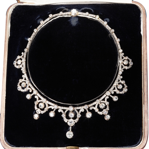 208 - IMPORTANT ANTIQUE DIAMOND AND PEARL TIARA/NECKLACE,
Diamonds totalling approx. 20-22 ct.
Largest dia... 