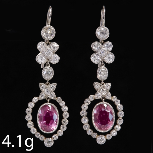 39 - ELEGANT BELLE EPOQUE DIAMOND AND PINK SAPPHIRE EARRINGS,
4.1 grams, High carat gold.
Vibrant pink sa... 