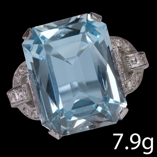 60 - AQUAMARINE AND DIAMOND RING.
7.9 gram, Testing platinum.
Set with vibrant aquamarine approx. 11.50 c... 