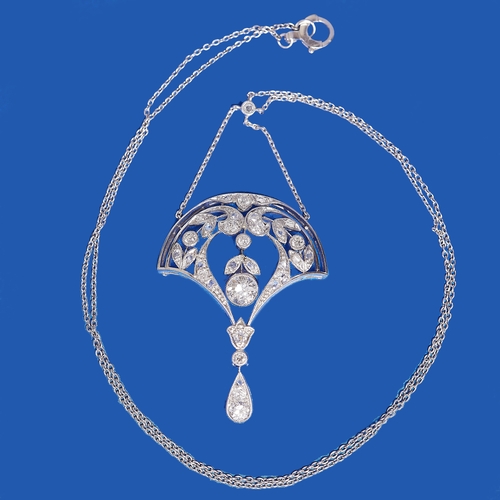 206 - FINE BELLE EPOQUE DIAMOND PENDANT NECKLACE,
8 grams.
Diamonds bright and lively with articulated det... 