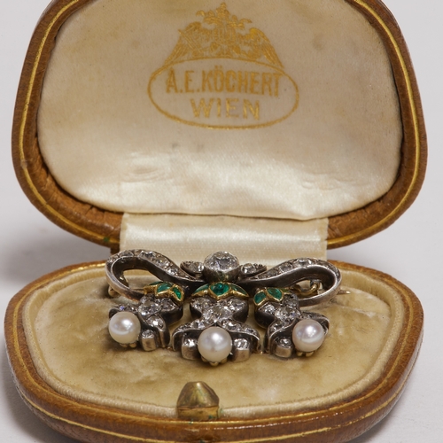 199 - A.E. KOCHERT, EMERALD, PEARL AND DIAMOND BROOCH,
4.7 grams.
Fine detailed. 
Diamonds bright and live... 