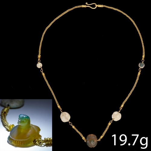 167 - ANCIENT ROMAN/EGYPTIAN NECKLACE WITH BIRD CHARM
19.7 grams, High carat gold.
The necklace of fine li... 