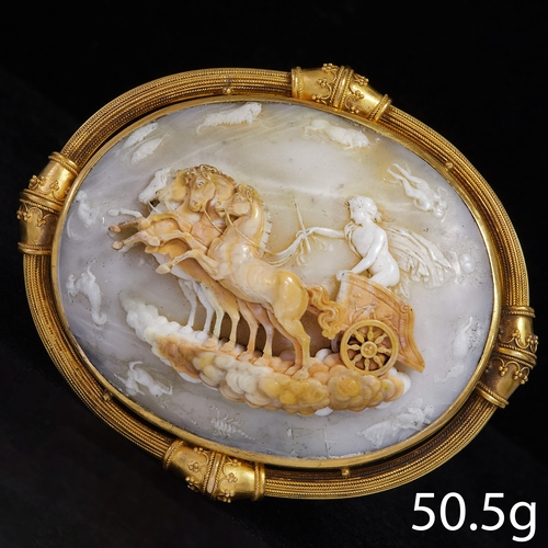 192 - FINE AND RARE LARGE CAMEO IN GOLD MOUNT,
50.5 grams, High carat gold.
The large cameo depicting a wo... 