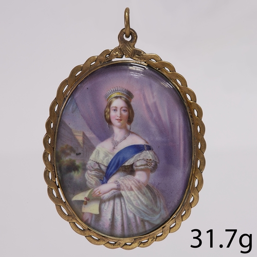 58 - ENAMEL PORTRAIT PENDANT, QUEEN VICTORIA 
31.7 grams 
Enamel in good condition. 
Length 6.9 cm. Width... 