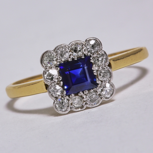 72 - SAPPHIRE AND DIAMOND CLUSTER RING,
High carat gold and platinum.
Vibrant sapphire.
Diamonds bright a... 