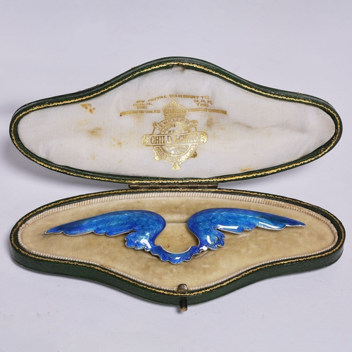 8 - CHILD AND CHILD, ENAMEL WING BROOCH,
18 grams,
The large wings with fine translucent blue enamel.
Ma... 