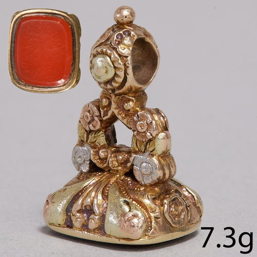 144 - GEORGIAN 3 COLOUR GOLD FOB SEAL,
7.3 grams, high carat gold.
H. 2.4 cm.