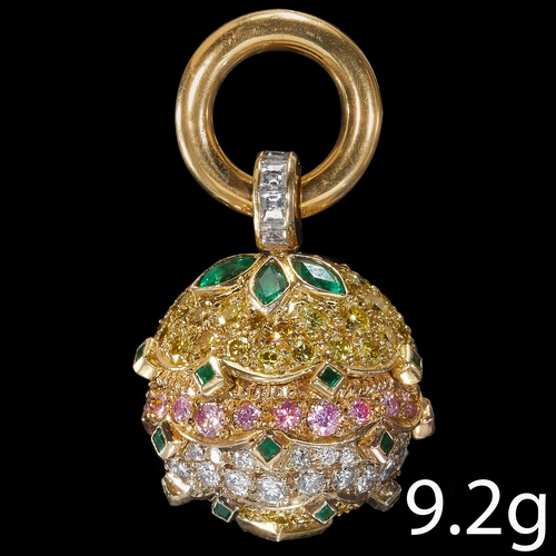 158 - SPLENDID FANCY PINK AND YELLOW DIAMOND, EMERALD AND WHITE DIAMOND PENDANT,
9.2 grams, testing as 18 ... 