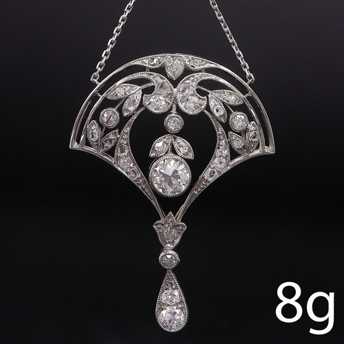 33 - FINE BELLE EPOQUE DIAMOND PENDANT NECKLACE,
8 grams.
Diamonds bright and lively with articulated det... 