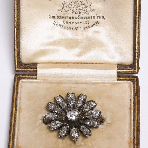 20 - VICTORIAN DIAMOND FLOWER BROOCH 
5.7 grams 
bright lively old cut diamonds 
L 2.4 cm 
fitted box