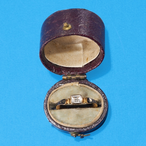 6 - GEORGIAN ENAMEL AND SKULL MINIATURE  MEMORIAL RING, 1731.
The shank with text and dated 1731.
A skul... 