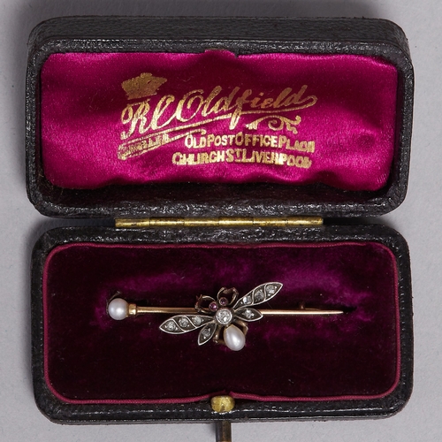 167 - ANTIQUE PEARL DIAMOND AND RUBY FLY BROOCH,
3.3 grams,  high carat gold
Diamonds bright and lively.
W... 