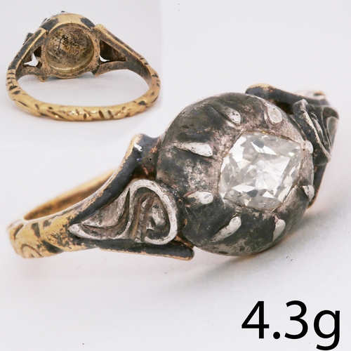 211 - ANTIQUE DIAMOND SOLITAIRE RING, likely 18th century.
4.3 grams.
Unusual table cut diamond.
Size