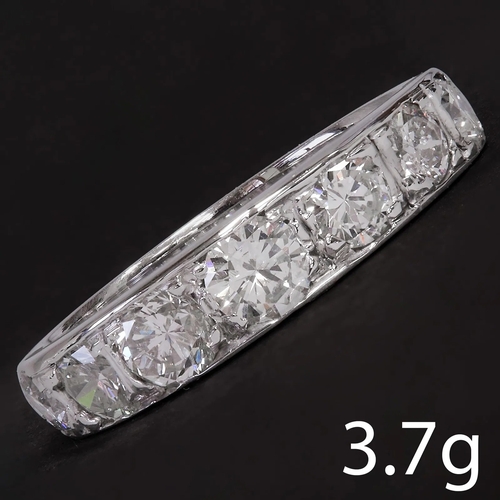 121 - DIAMOND RING.
3.7 grams, testing 18 ct. gold.
Bright and lively diamonds, totalling approx. 1.80 ct.... 