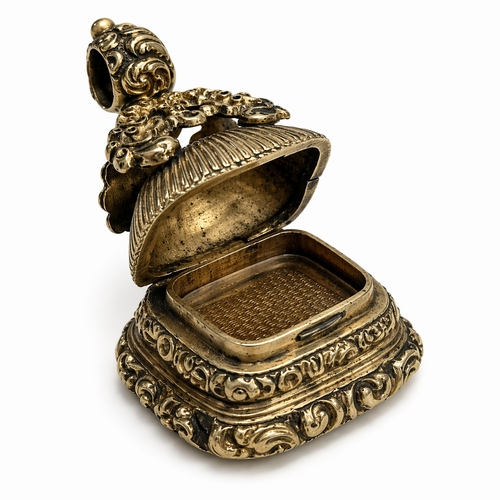 12 - RARE ANTIQUE INTAGLIO FOB SEAL WITH HIDDEN COMPARTMENT.
22.2 grams, testing high carat gold
Depictin... 