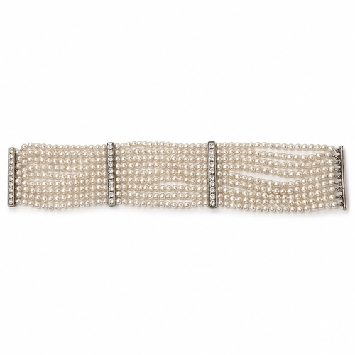 101 - PRETTY EDWARDIAN MULTI-ROW PASTE BRACELET,
29.3 grams.
L. 19.5 cm.