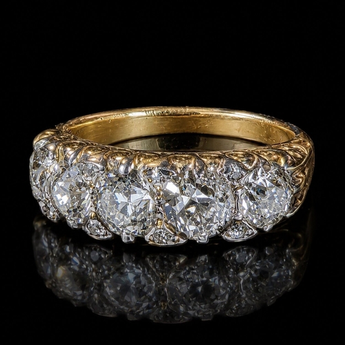 110 - FINE DIAMOND 5-STONE RING,
6.9 grams, testing high carat gold.
Diamonds bright and lively, totalling... 