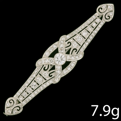 111 - FINE ART-DECO DIAMOND BROOCH,
7,9 grams, testing high carat gold.
Bright and lively diamonds with la... 