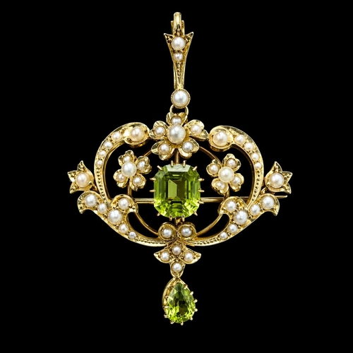 64 - VICTORIAN PERIDOT AND PEARL BROOCH/PENDANT,
6,5 grams, 15 ct. gold.
Vibrant peridot.
Lovely pearls g... 