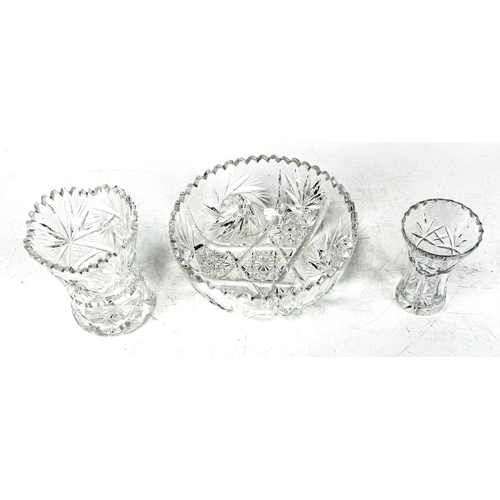 9 - A selection of glass/crystal items including tumbler glasses, jugs and bowls (a lot).