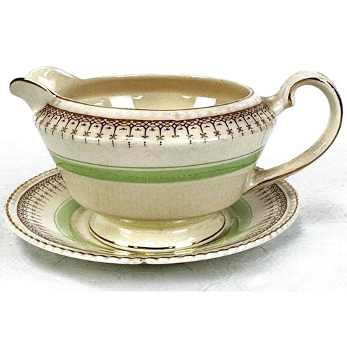 10 - A vintage Solian ware six person dinner service, with assorted serving dishes (a lot)