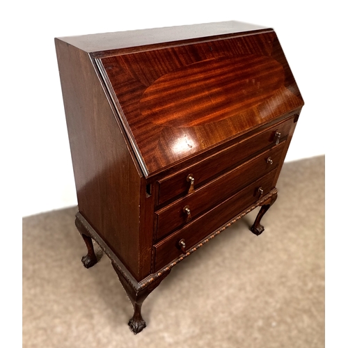 16 - A George III style reproduction mahogany veneered bureau,W86cm x H104cm x D43cm