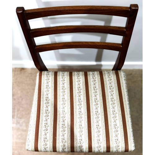 19 - A set of four Queen Anne style dining chairs; and four vintage dining chairs (8)