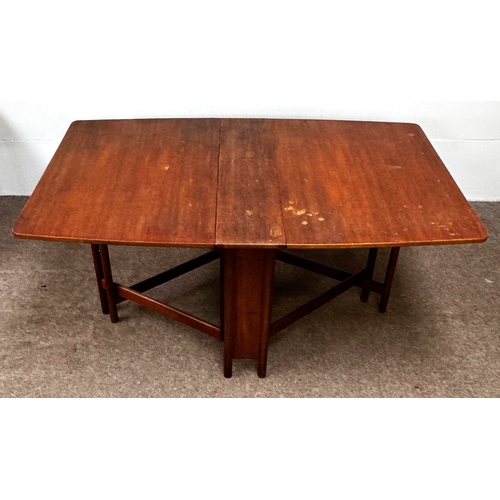 23 - Modern furniture, including a Sutherland style drop leaf table and a side cabinet (2).Table; 73cm,15... 