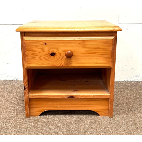 32 - A modern pine two door wardrobe; with a small bedside chest (2).Wardrobe; 186cm high, 102cm width, 5... 