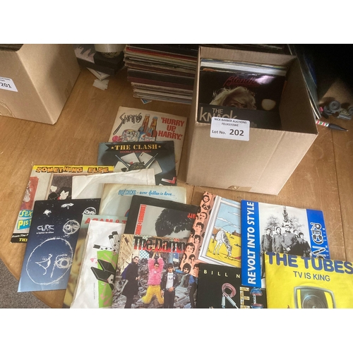 202 - Records : 30+ Punk 45s inc The Clash, Sex Pistols, The Damned etc