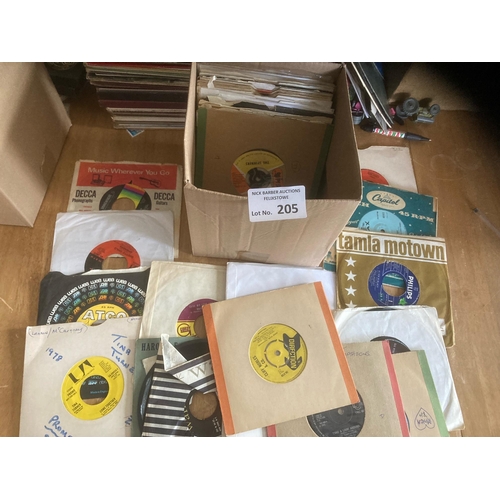 205 - Records : Box of Motown and Northern Soul 45s Singles