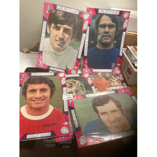 473 - Football : Box of programmes - league some finals & 1971 jigsaws of top players inc B.Charlton