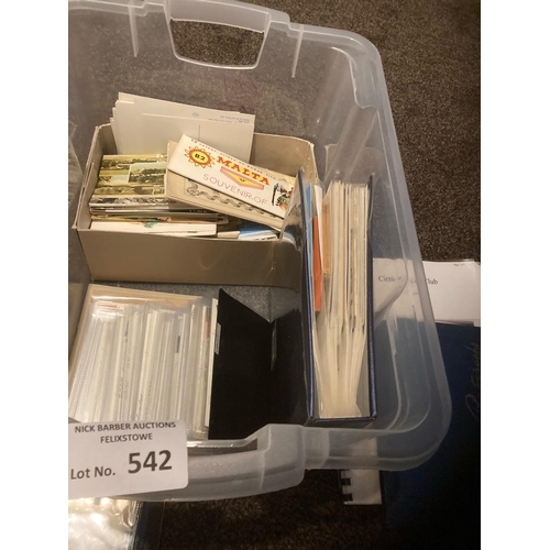 542 - Postcards : Mixed crate of cards 100s modern plus some older cards inc RPs of Wisbech (100s)