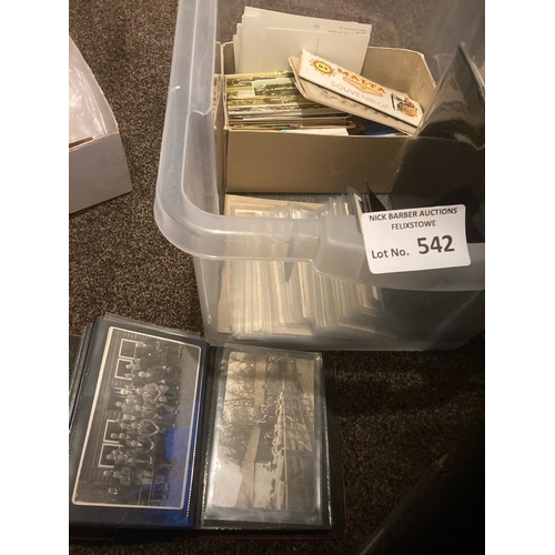 542 - Postcards : Mixed crate of cards 100s modern plus some older cards inc RPs of Wisbech (100s)