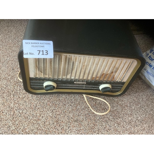 713 - Collectables : Original Murphy Bakerlite Radio good cond - sl.stain on front - working condition