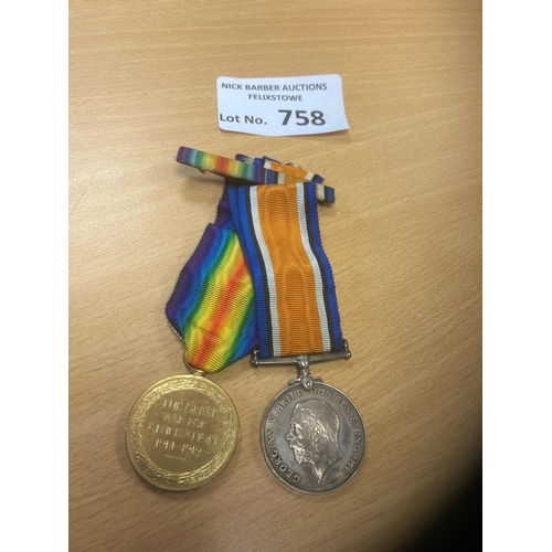 758 - Collectables : Militaria - A set of two WW1 medals with ribbons in fine condition 281604 Pte F H Osm... 