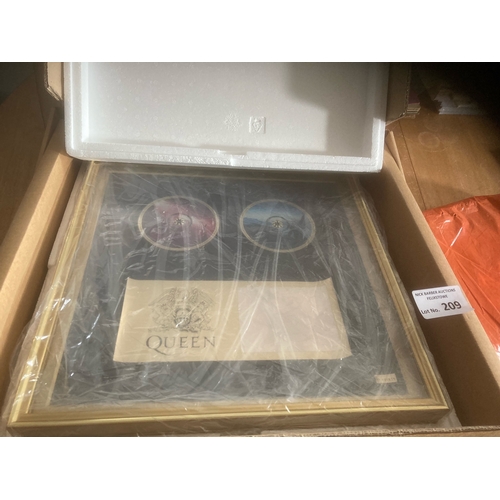 209 - Records : QUEEN - 16 CD presentation box & fan club box - super items