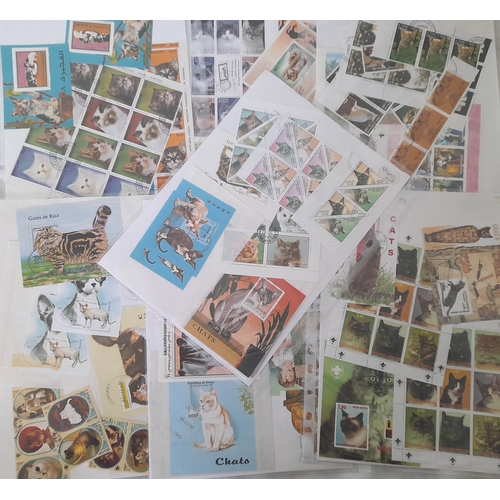 19 - Stamps : CATS  A collection/Accumulation Mint/Used  Sets & Singles on stock sheets  within a rin... 