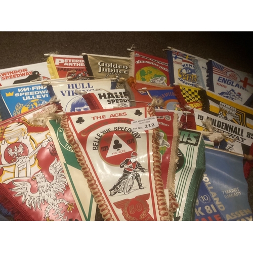 212 - Speedway : Pennants nice collection of mostly club pennants - nice lot (26)