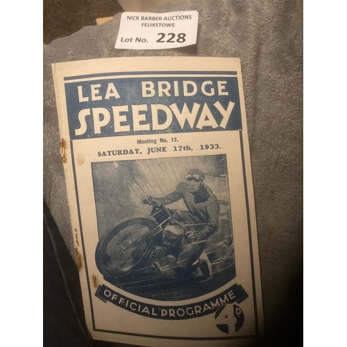 228 - Speedway : Lea Bridge Possibles v Probables programme - sl. rusted staples - 16 pages 17/06/1933