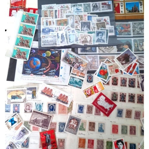 5 - Stamps : Europe (Mainly) in 8 Albums/Stockbooks  Austria with Dues, Officials etc., Bulgaria, Switze... 