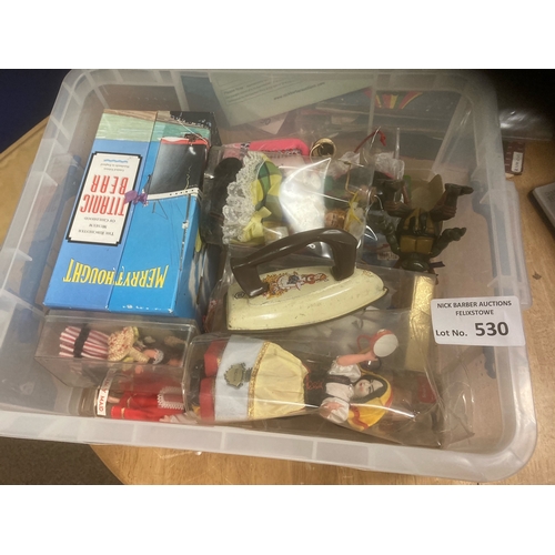 530 - Collectables : Vintage dolls (mostly foreign) in large box