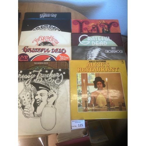 125 - Records : (G) - nice collection inc Genesis (early press), Grateful Dead, Ground Hogs, Gong etc (13)... 