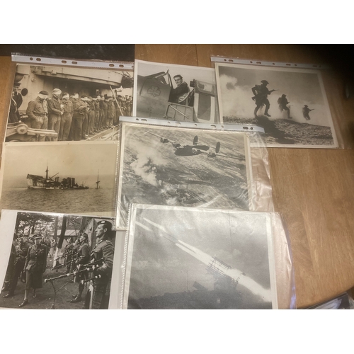 550 - Collectables : Militaria - World War original press photographs in box file superb lot WWII from rig... 