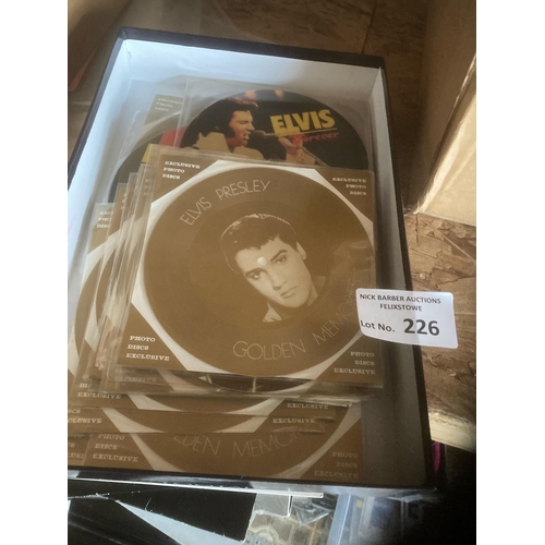 226 - Records : ELVIS PRESLEY - 24 7