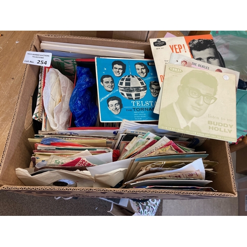 254 - Records : Large box of 7