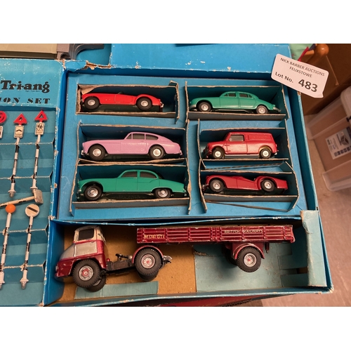 483 - Diecast : Spot-on-Triang No. 3 presentation set boxed - box seen better days but cars/truck everythi... 